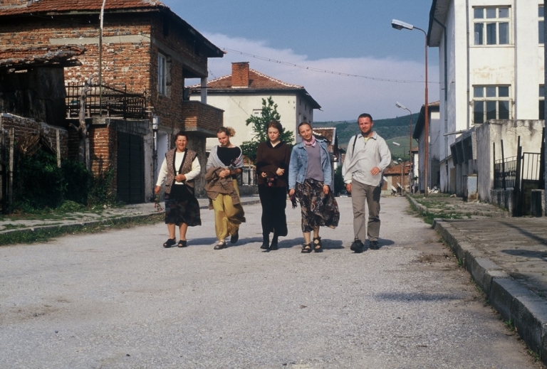 Na zdjęciu (od prawej): Jarosław Fret, Kamila Klamut, Ewa Pasikowska, Ditte Berkeley; Bułgaria 2002