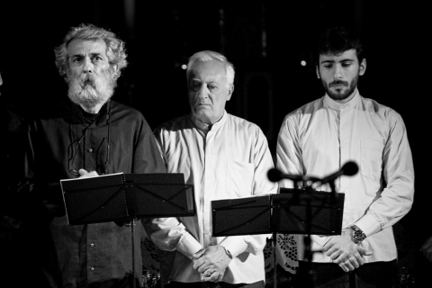 Koncert „Kolumny”, na zdjęciu (od lewej): Aram Kerovpyan, Nişan Çalgıcıyan i Murat İçlinalça, 2012, fot. Karol Jarek